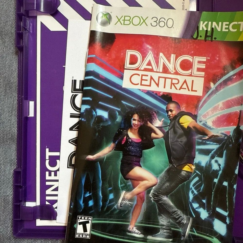 Dance Central (Microsoft Xbox 360, 2010) With Manual & Case
